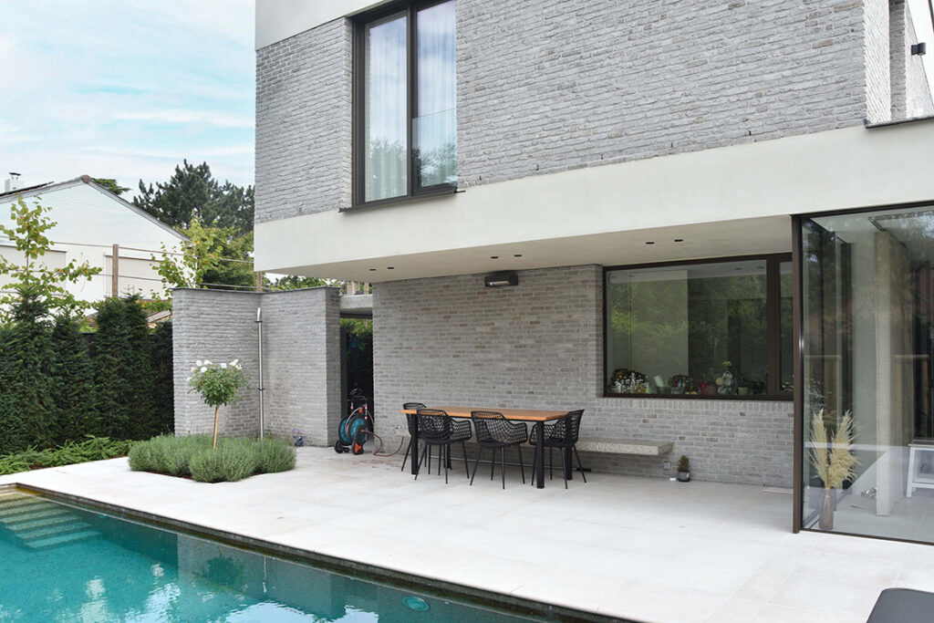 Inspiratie voor gevel, terras en buitenruimte bij Kerkstoel